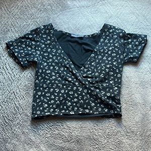 BRANDY MELVILLE floral crop top